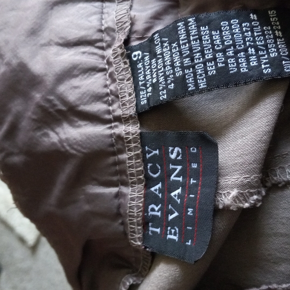 Tracy Evans limited Sz 9, Toupe midrise,flared, 4 pockets, Dress pants. - Picture 4 of 8